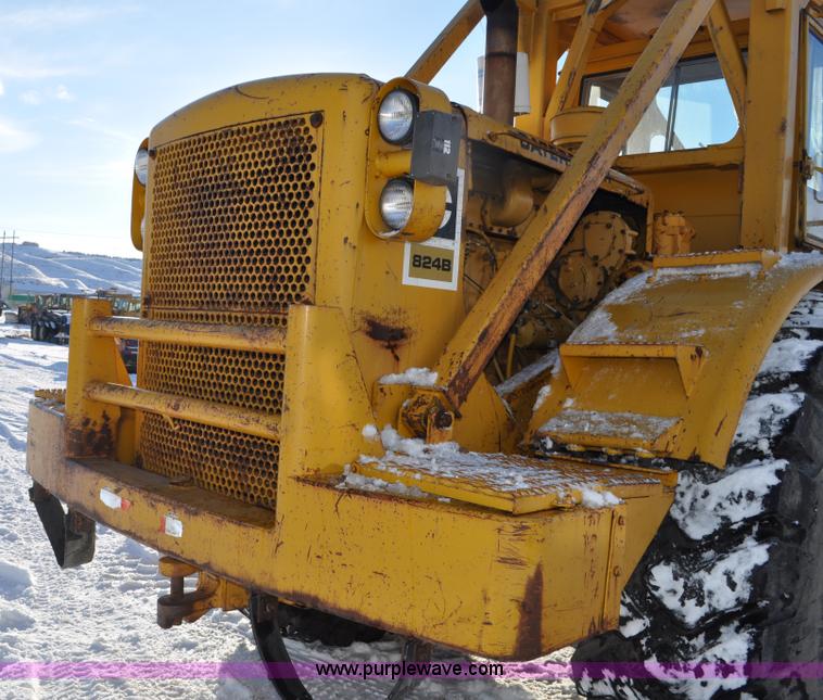 image for item C3342 1970 Caterpillar 824B articulated wheel dozer