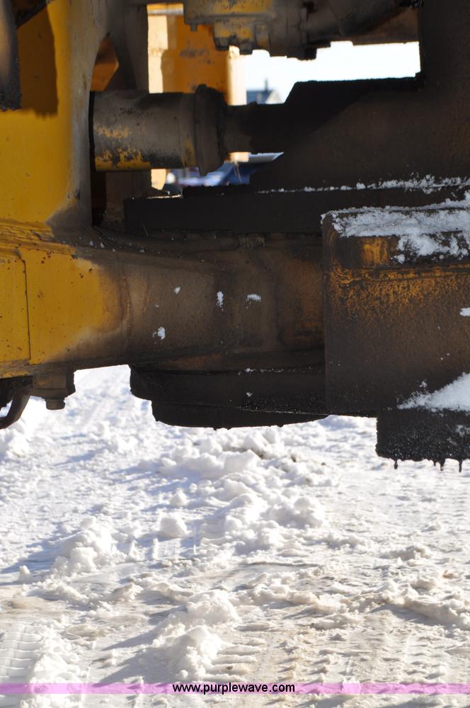 image for item C3342 1970 Caterpillar 824B articulated wheel dozer