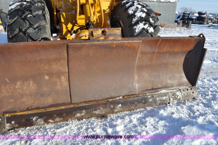 image for item C3342 1970 Caterpillar 824B articulated wheel dozer