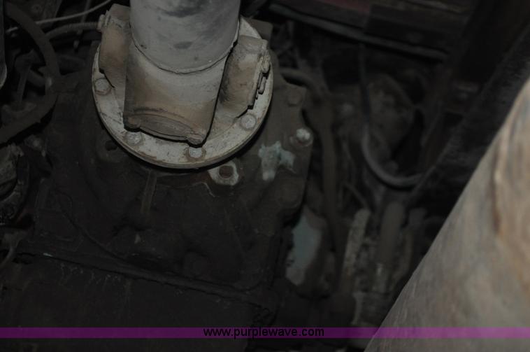 image for item C3343 1965 IHC M 623CBE water truck