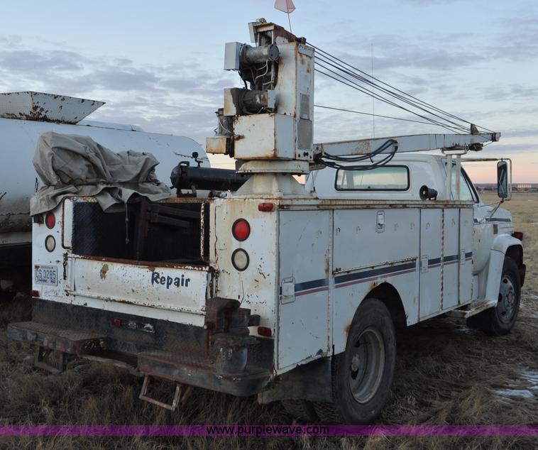 image for item C3344 1975 Chevrolet C60 utility truck