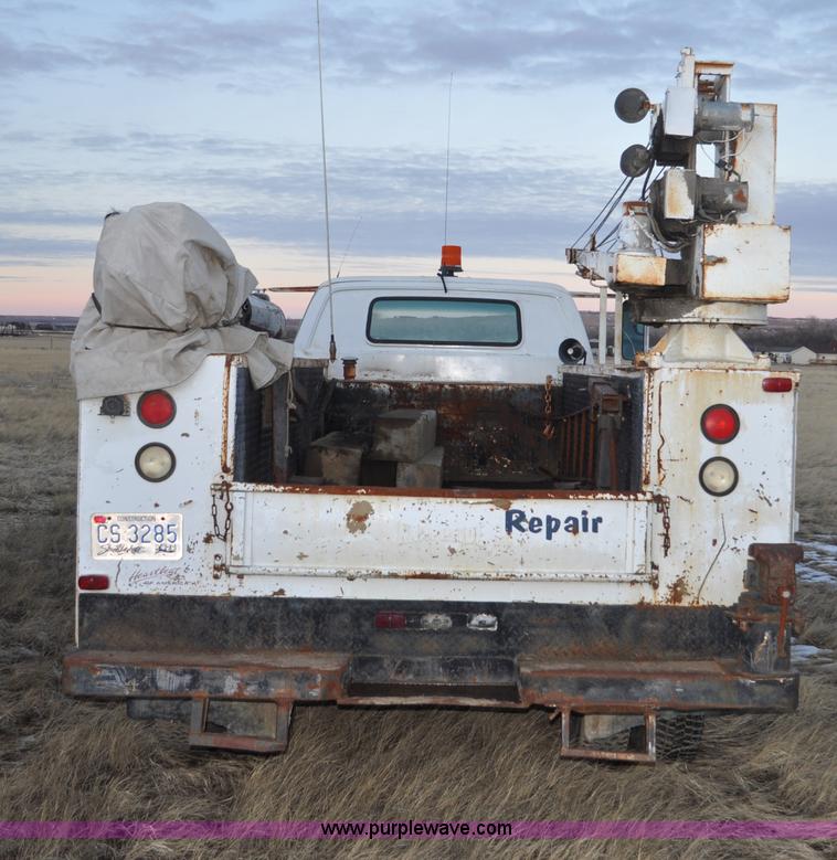 image for item C3344 1975 Chevrolet C60 utility truck