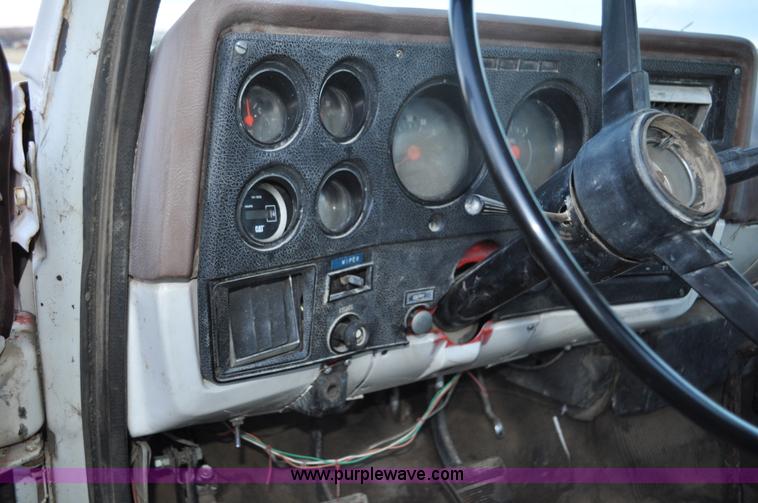 image for item C3344 1975 Chevrolet C60 utility truck