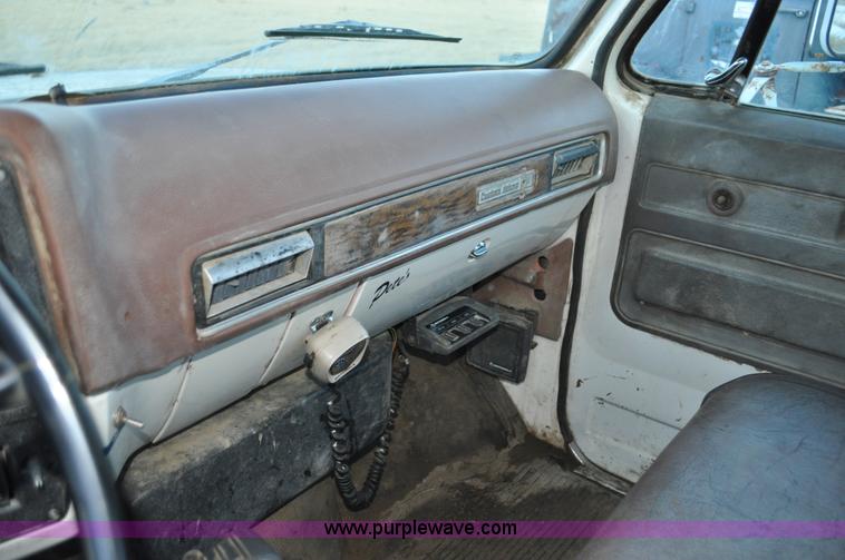 image for item C3344 1975 Chevrolet C60 utility truck