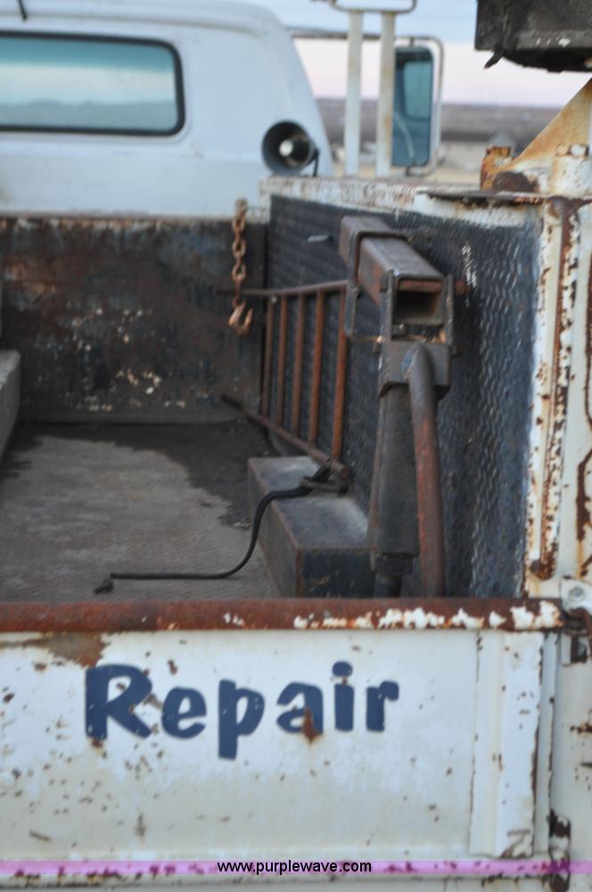 image for item C3344 1975 Chevrolet C60 utility truck