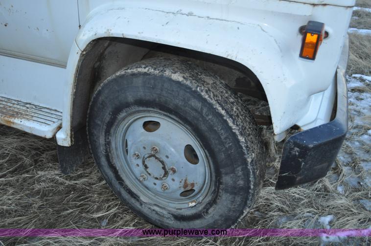 image for item C3344 1975 Chevrolet C60 utility truck