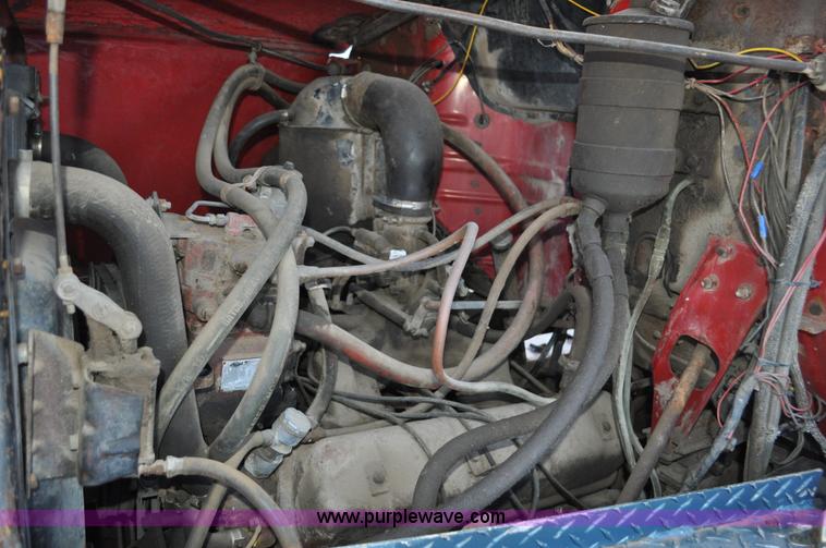 image for item C3345 1965 IHC M 623CBE water truck