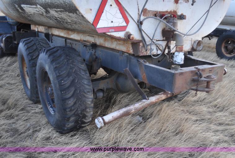 image for item C3345 1965 IHC M 623CBE water truck