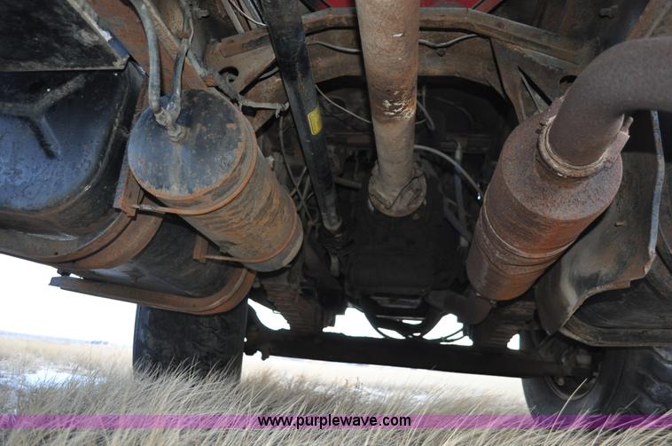 image for item C3345 1965 IHC M 623CBE water truck