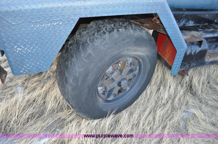 image for item C3345 1965 IHC M 623CBE water truck