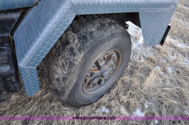 image for item C3345 1965 IHC M 623CBE water truck