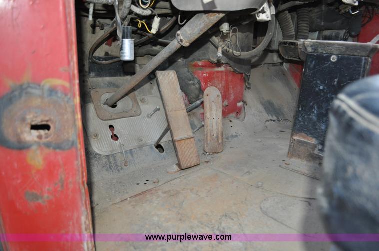 image for item C3346 1965 IHC M 623CBE water truck