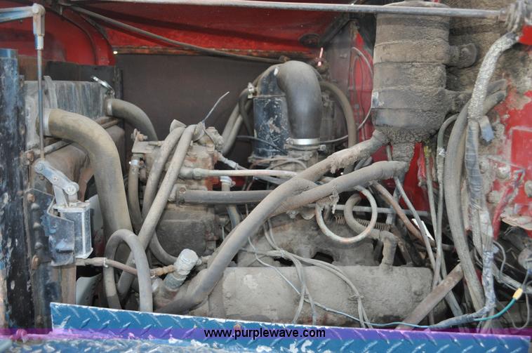 image for item C3346 1965 IHC M 623CBE water truck