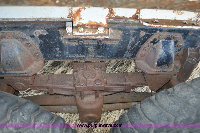 image for item C3346 1965 IHC M 623CBE water truck