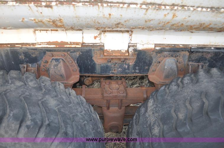 image for item C3346 1965 IHC M 623CBE water truck