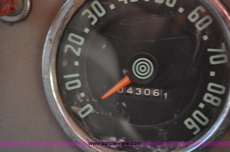 image for item C3346 1965 IHC M 623CBE water truck