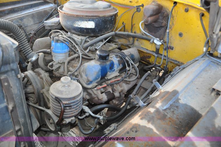 image for item C3347 1967 Ford 95 oil distribution truck