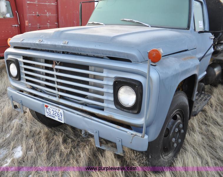 image for item C3347 1967 Ford 95 oil distribution truck