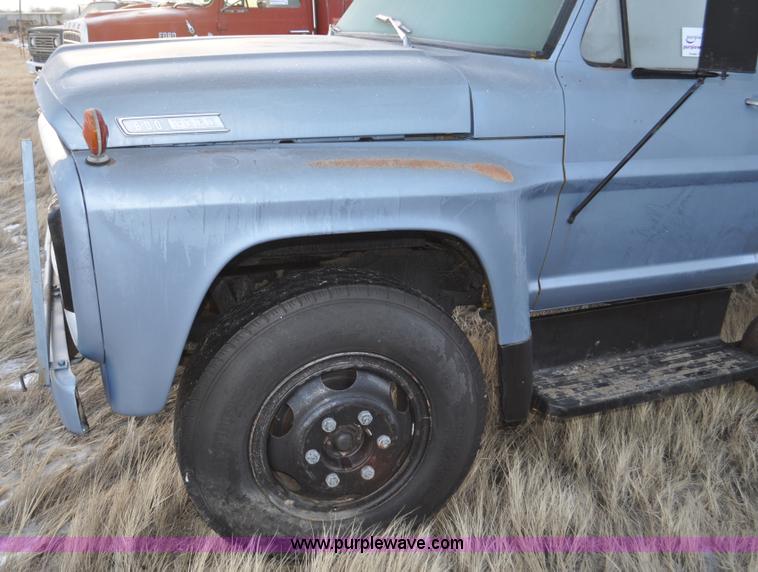 image for item C3347 1967 Ford 95 oil distribution truck