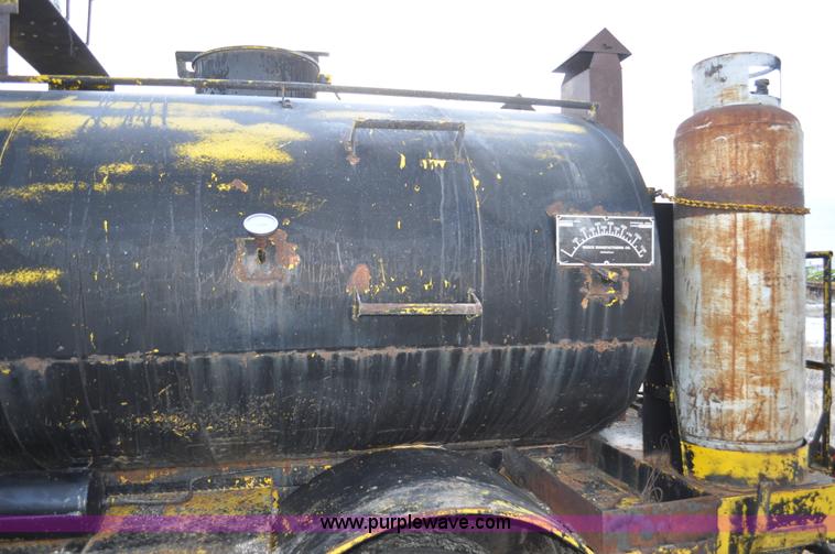 image for item C3347 1967 Ford 95 oil distribution truck