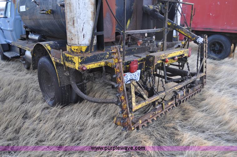 image for item C3347 1967 Ford 95 oil distribution truck