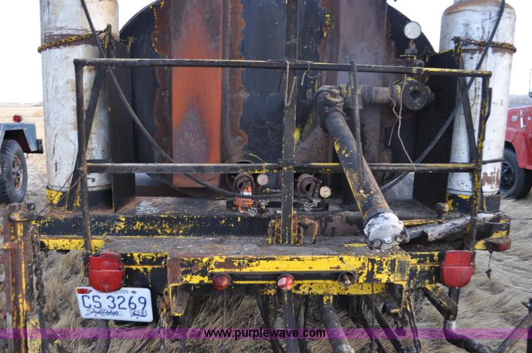 image for item C3347 1967 Ford 95 oil distribution truck