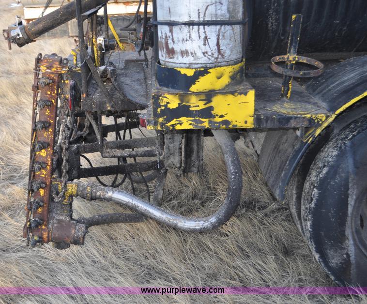 image for item C3347 1967 Ford 95 oil distribution truck