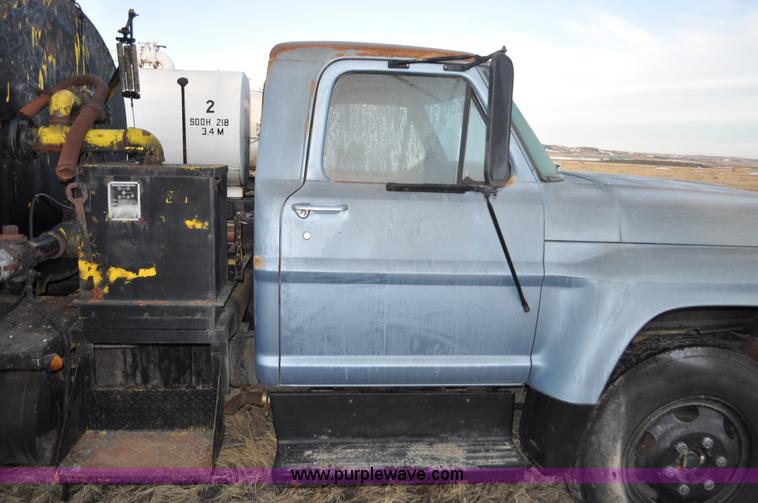 image for item C3347 1967 Ford 95 oil distribution truck