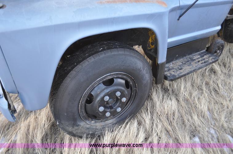 image for item C3347 1967 Ford 95 oil distribution truck