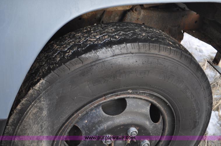 image for item C3347 1967 Ford 95 oil distribution truck