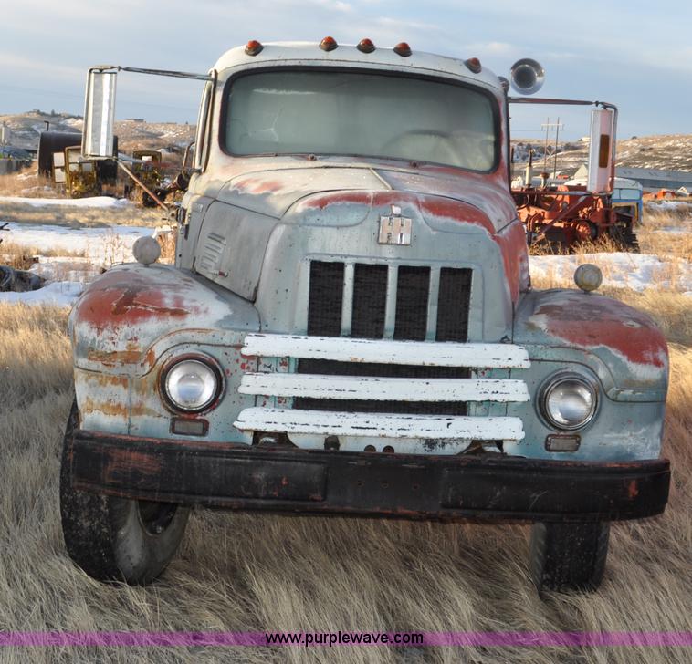 image for item C3349 1958 International R200 truck