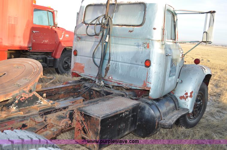 image for item C3349 1958 International R200 truck