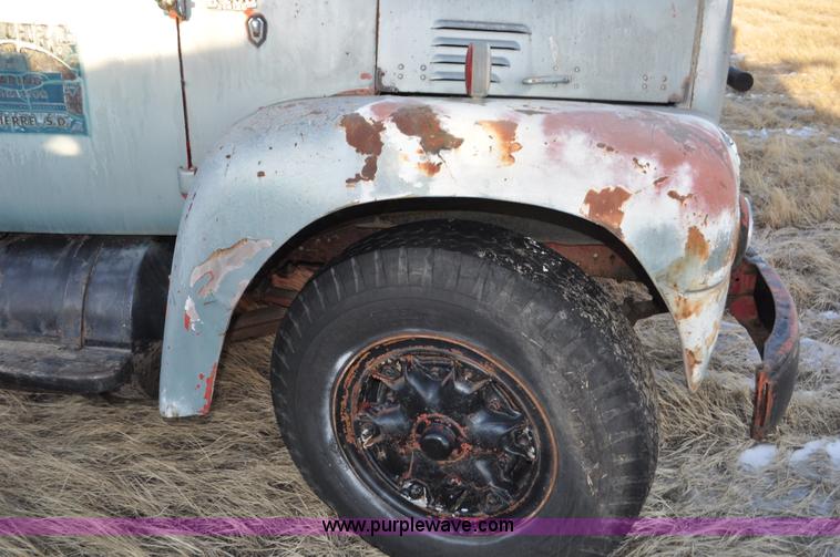 image for item C3349 1958 International R200 truck