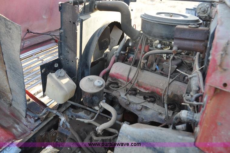 image for item C3350 1975 International 16010 Loadstar washer truck