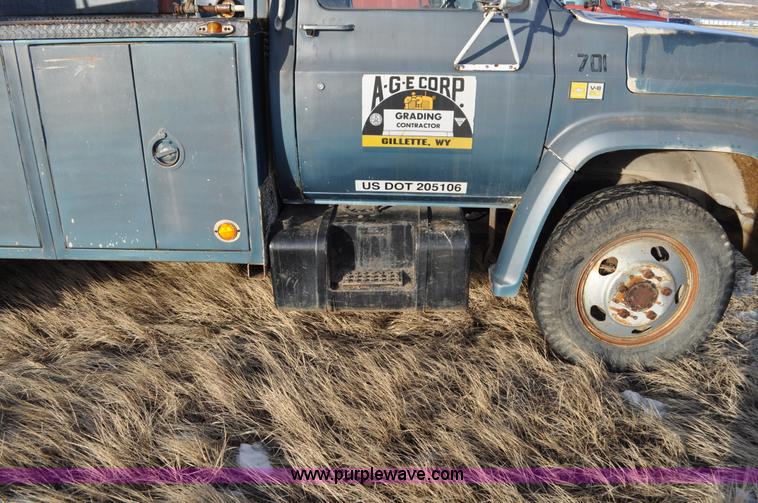 image for item C3356 1980 Chevrolet C50 Custom Deluxe service truck