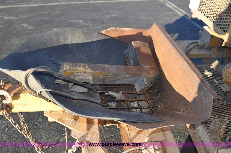 image for item C3357 AMZ Jetair pot hole patcher