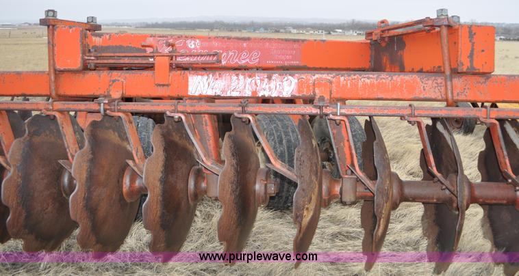 image for item C3358 Kewanee 2000 road disk