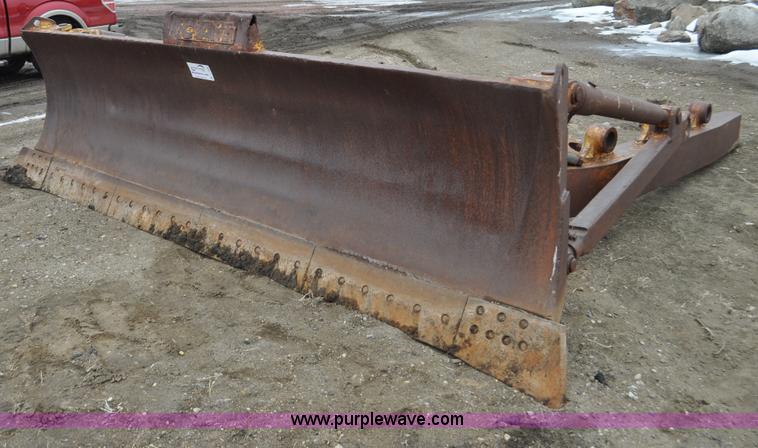 image for item C3366 Caterpillar D8 14' angle dozer blade