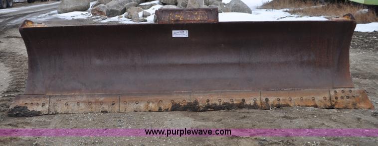 image for item C3366 Caterpillar D8 14' angle dozer blade