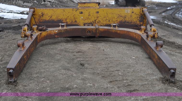 image for item C3366 Caterpillar D8 14' angle dozer blade
