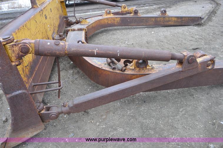 image for item C3366 Caterpillar D8 14' angle dozer blade