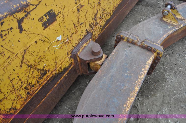 image for item C3366 Caterpillar D8 14' angle dozer blade