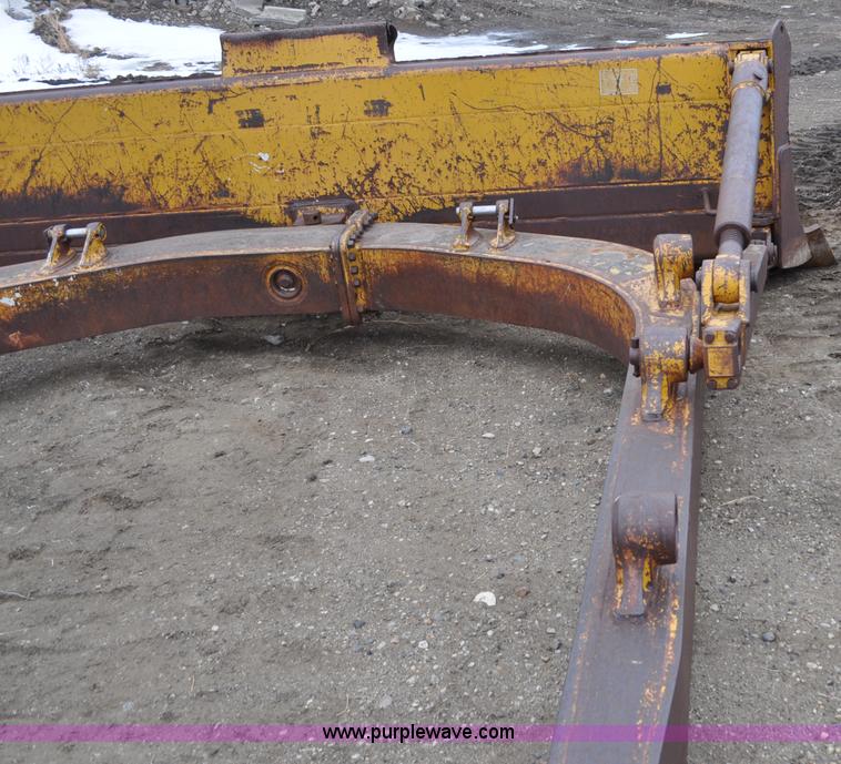 image for item C3366 Caterpillar D8 14' angle dozer blade