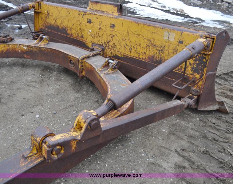 image for item C3366 Caterpillar D8 14' angle dozer blade