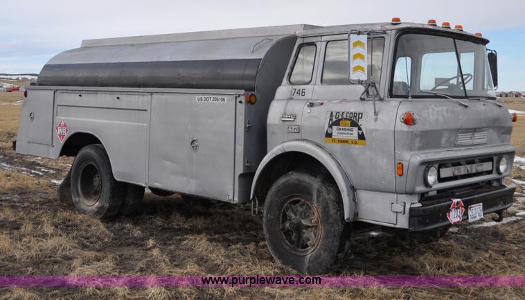 image for item C3375 1979 GMC 7000 fuel truck