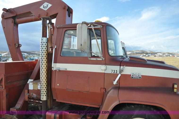 image for item C3377 1980 Ford 7000 Fleet Equipment Corp. tire service truck