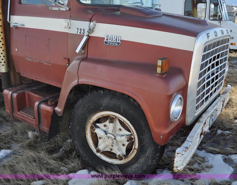 image for item C3377 1980 Ford 7000 Fleet Equipment Corp. tire service truck