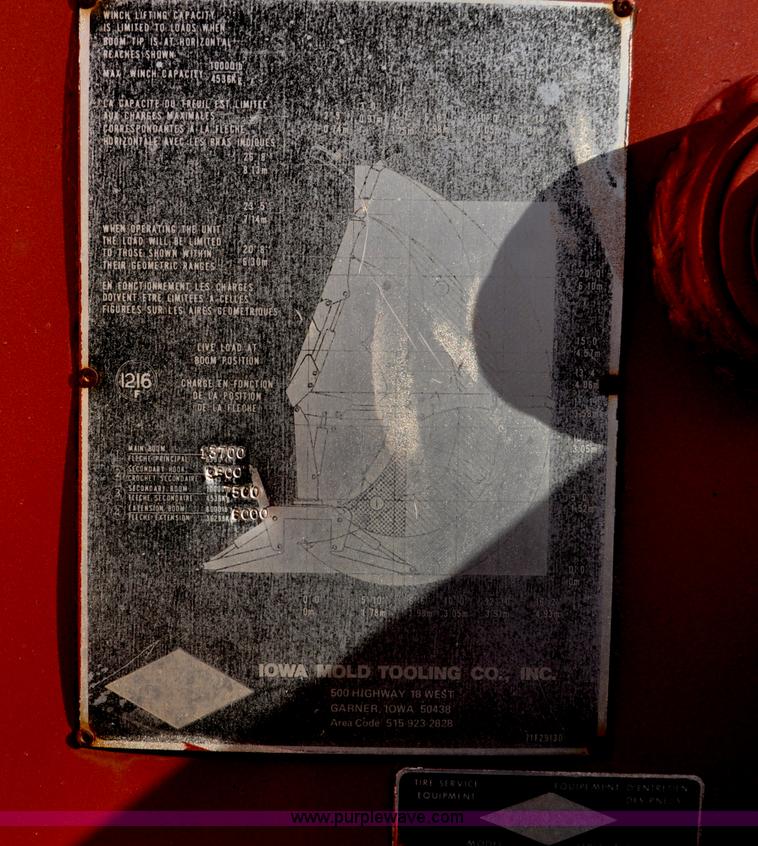 image for item C3377 1980 Ford 7000 Fleet Equipment Corp. tire service truck