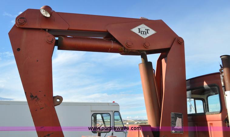 image for item C3377 1980 Ford 7000 Fleet Equipment Corp. tire service truck