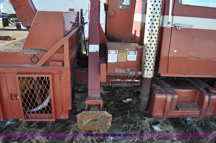 image for item C3377 1980 Ford 7000 Fleet Equipment Corp. tire service truck